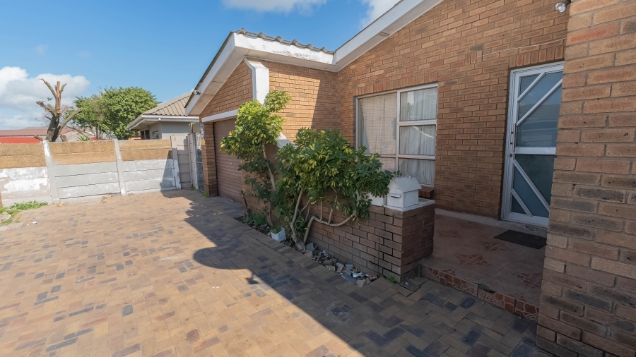 3 Bedroom Property for Sale in Eikendal Western Cape